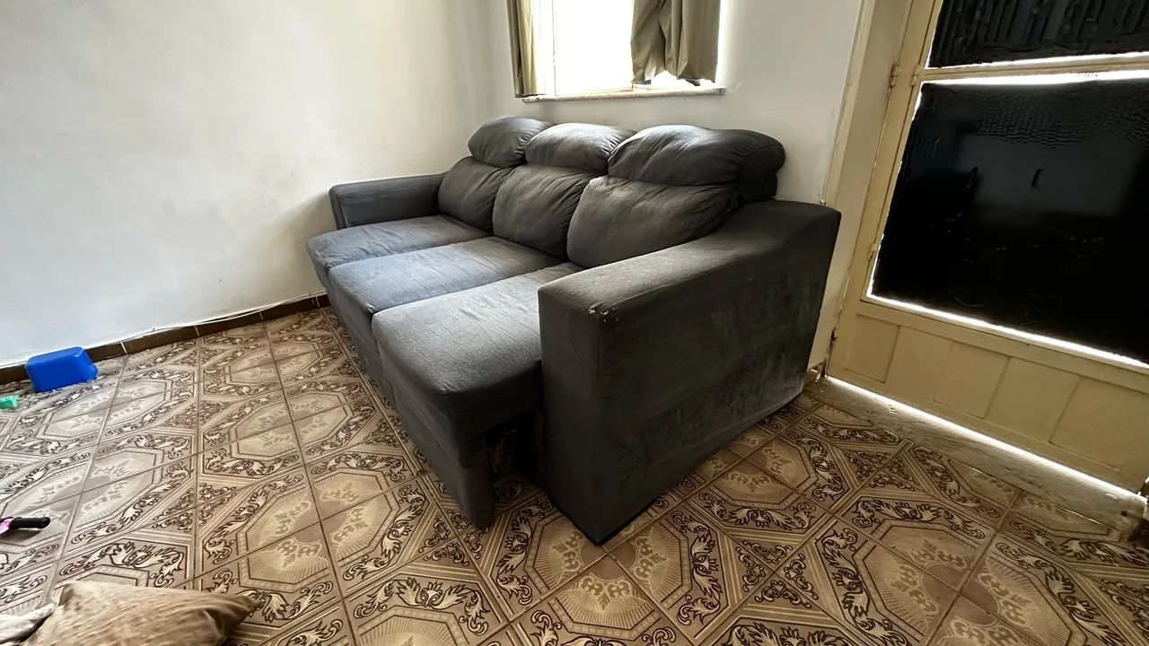 Sofá retrátil 3 lugares Cinza - Foto 3