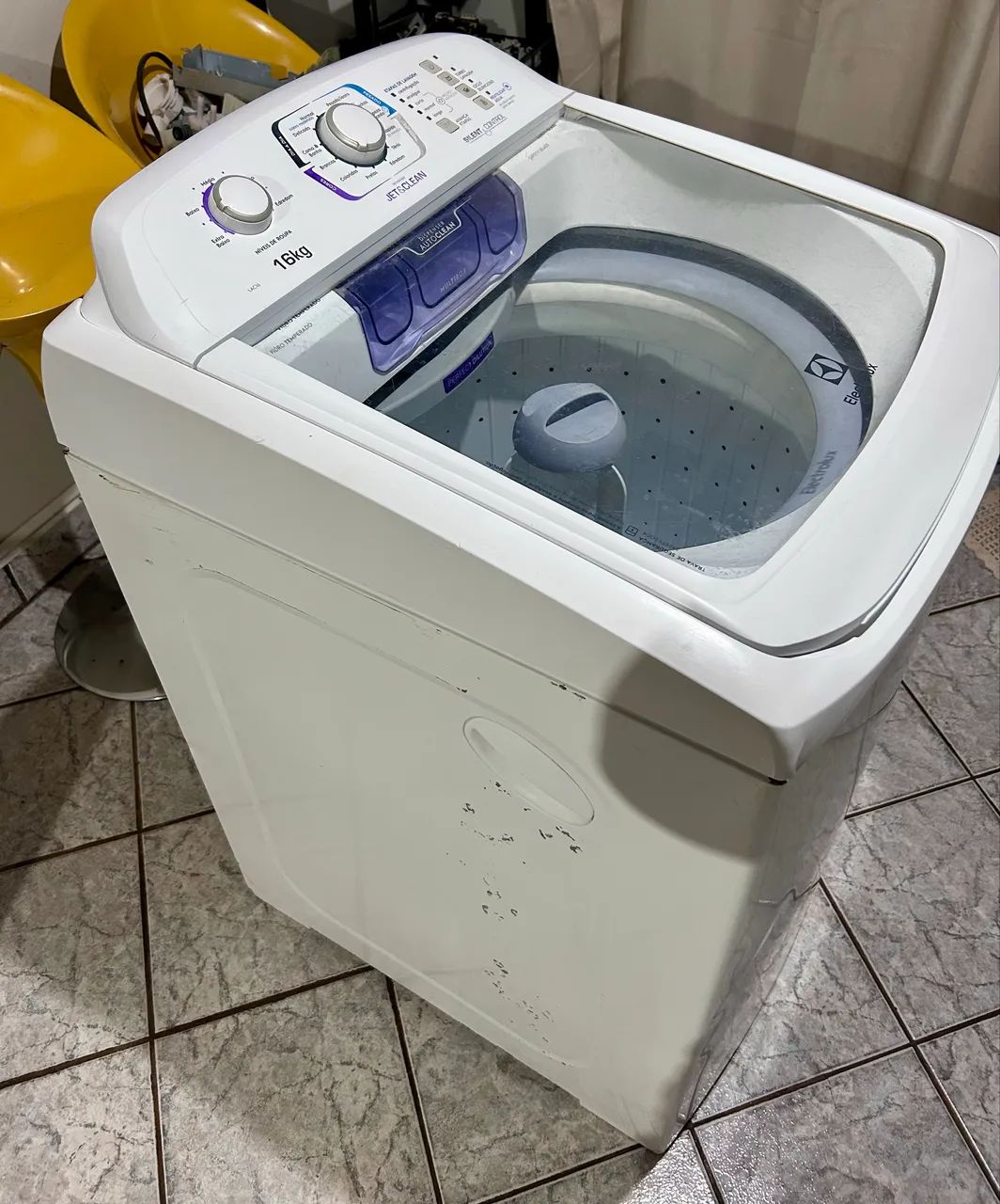 VENDO MÁQUINA DE LAVAR ELETROLUX 16kg - Foto 3