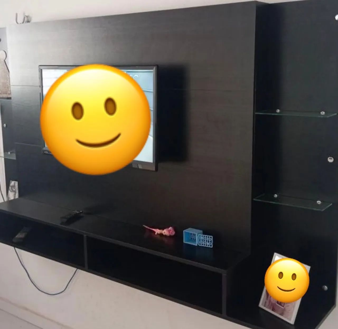 Painel de TV cinza 