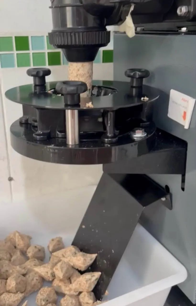 Máquina de fazer salgados  - Foto 5