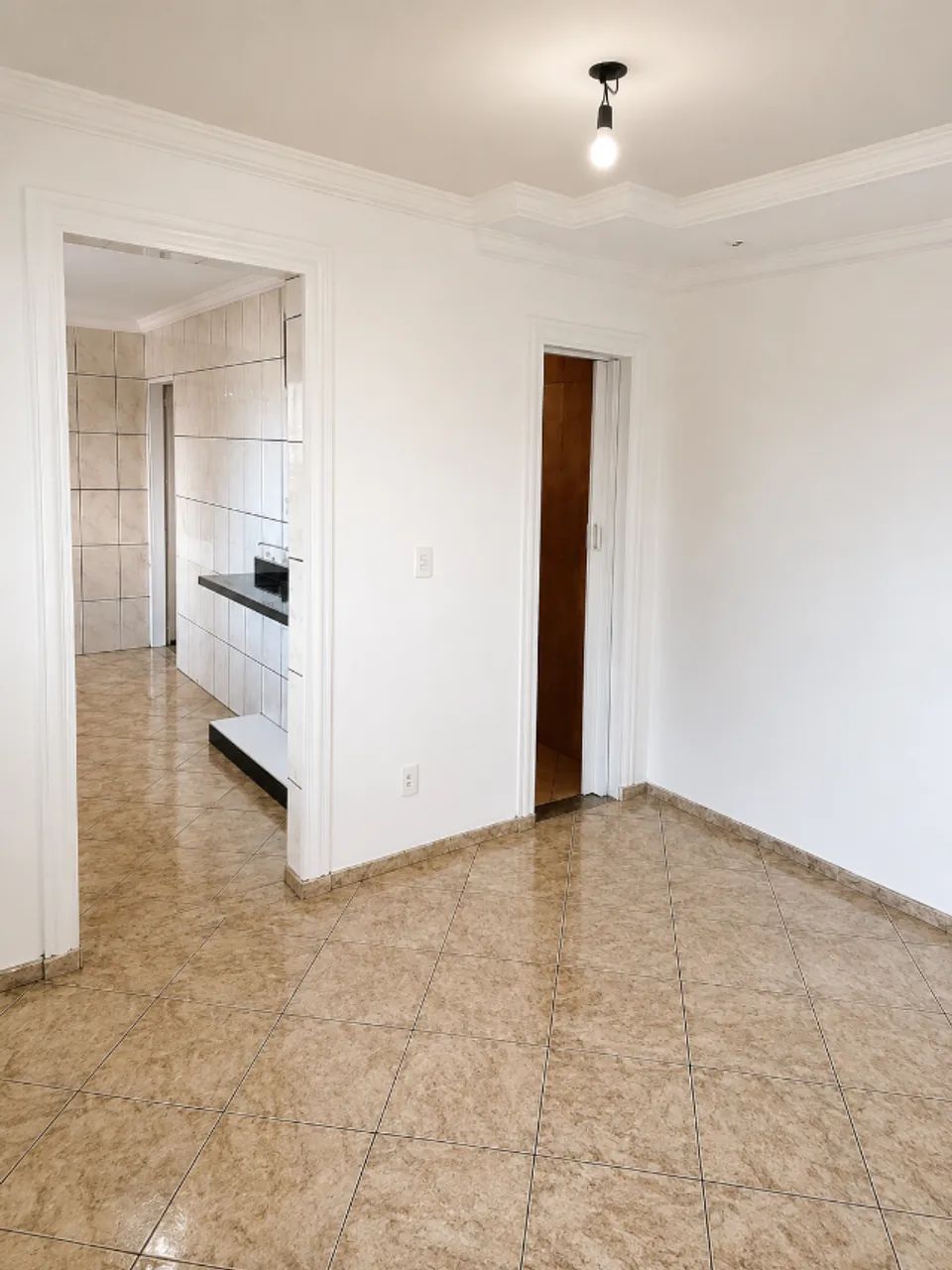 Casa 1 Quarto com Varanda, Blindex e Ótimo Acabamento - Foto 3