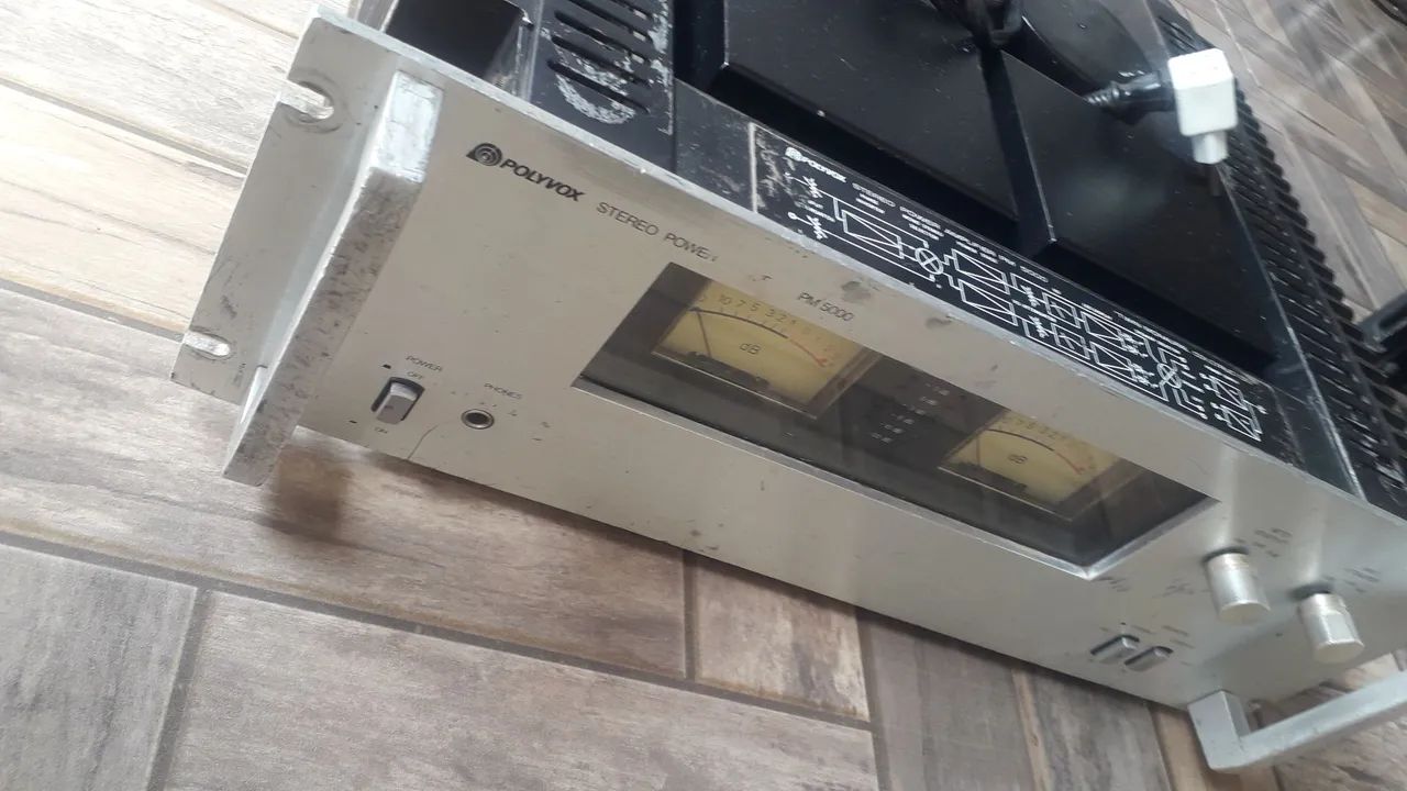 Vende se: Amplificador PM 5000 POLYVOX. - Foto 2