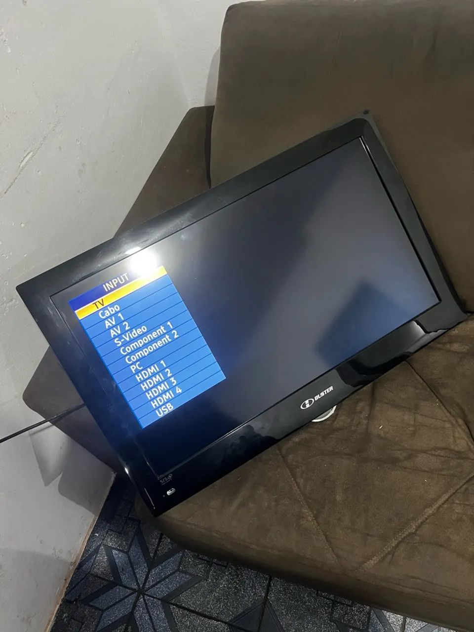 Vendo tv 32 polegadas não smart + aparelho q transforma tv em smart!!! - Foto 3