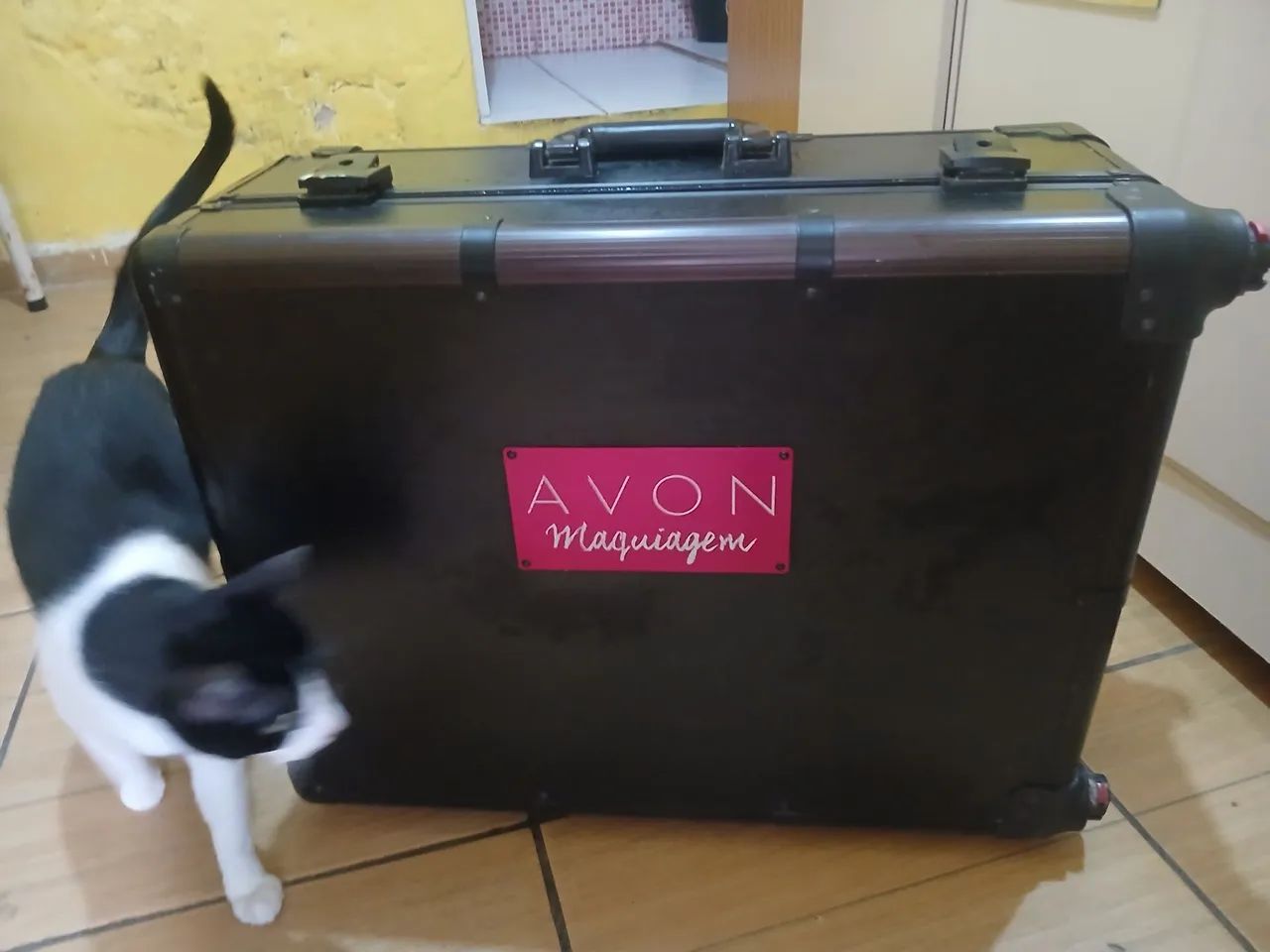 Maleta camarim avon com luzes - Foto 3