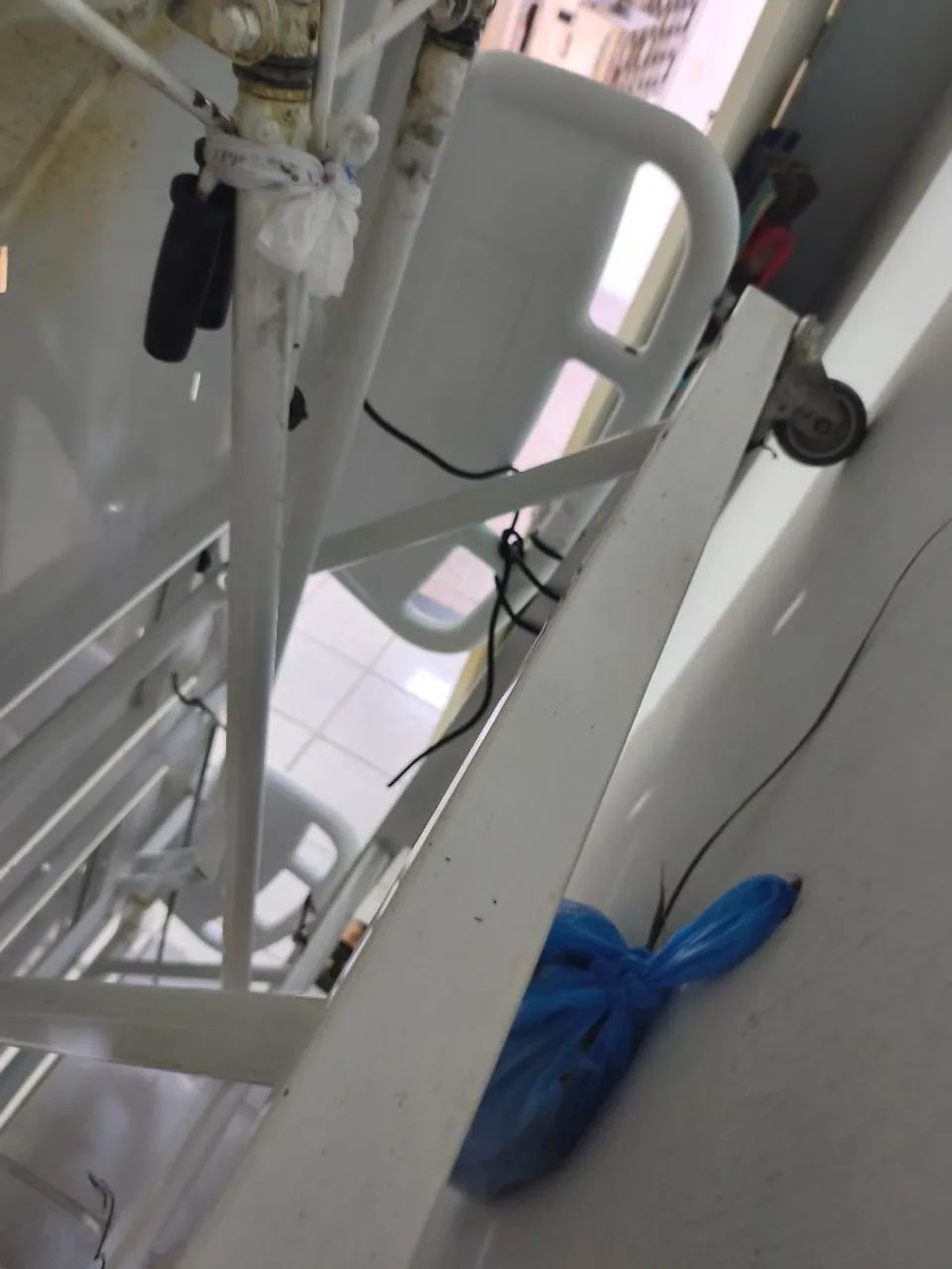 Cama hospitalar  - Foto 2