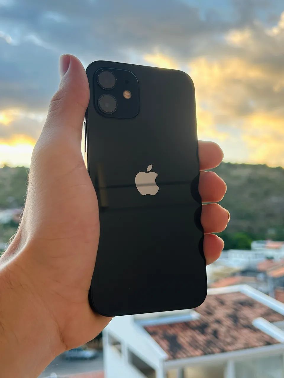 IPHONE 12 PRETO SEMI NOVO  - Foto 5