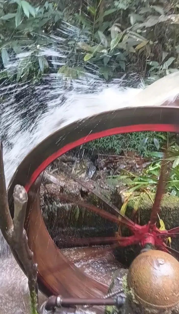 VENDO FAZENDA COM MUITA ÁGUA 