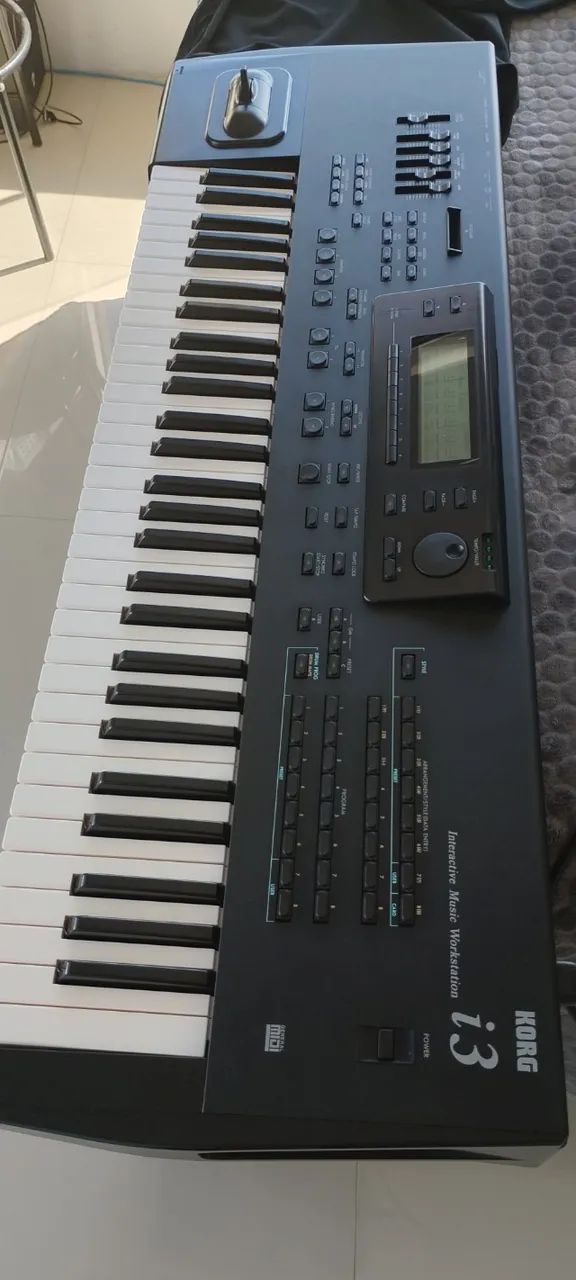 Teclado korg I3 - Foto 3