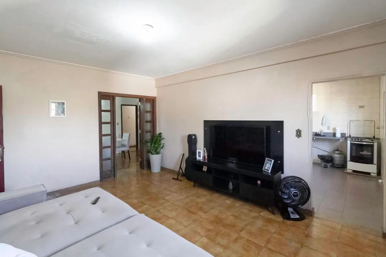Casa à Venda - Ermelinda, 4 Quartos, 319 m2 - Foto 2