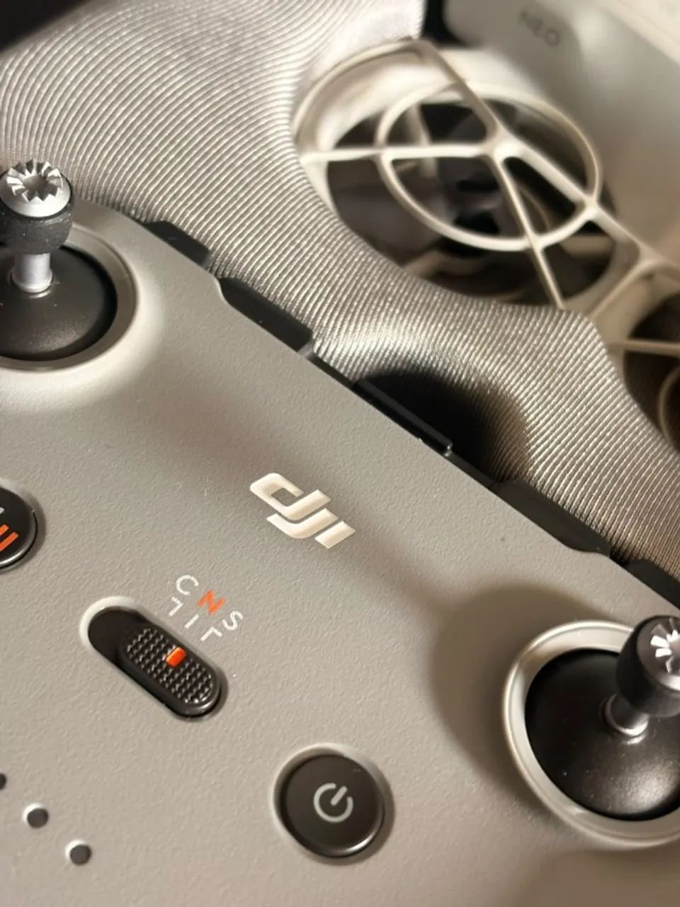DRONE DJI NEO + CONTROLE RC-N3 + CASE DE TRANSPORTE - Foto 5