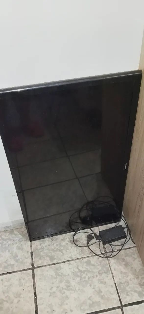 Vendo tv Samsung 32 polegadas smart.