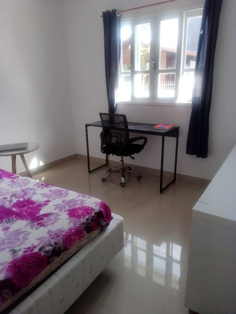 QUARTO INDIVIDUAL 