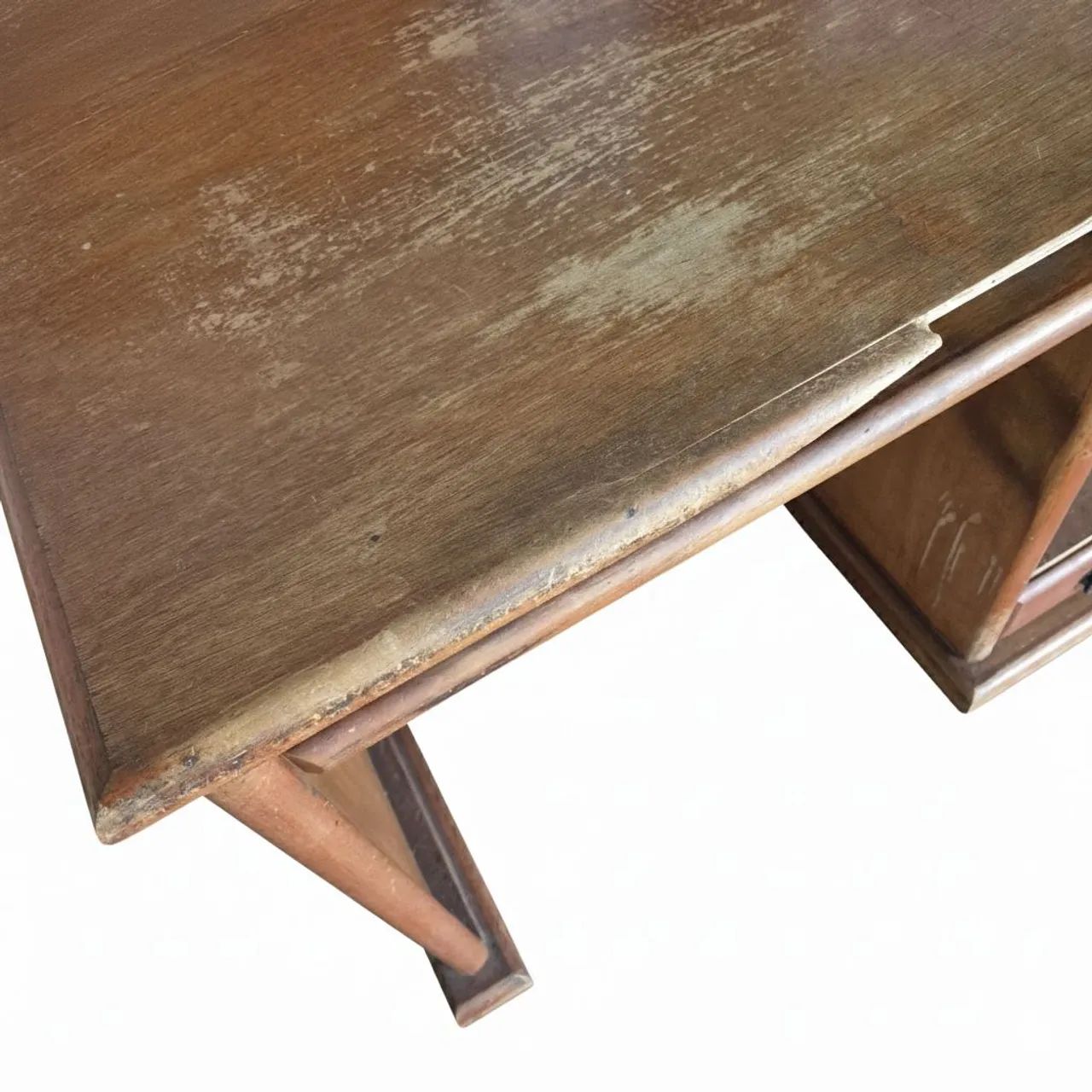 Vendo mesa madeira maciça com avaria - Foto 2