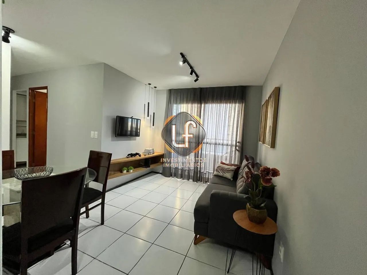 Apartamento Mobiliado com 03 quartos, 01 vaga de garagem - Foto 2
