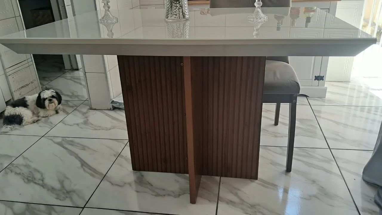 Mesa de jantar retangular com 1,20, de MDF laqueado e vidro, pés em MDF amadeirado. - Foto 5