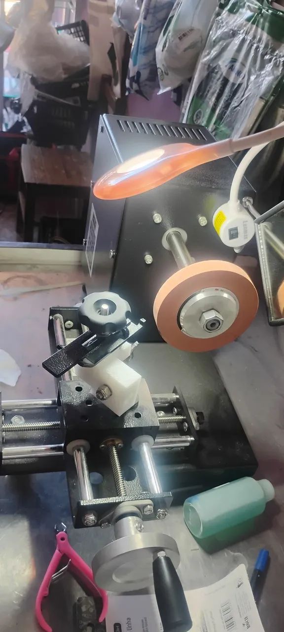 Máquina afiar alicates de cutícula PRATIKA