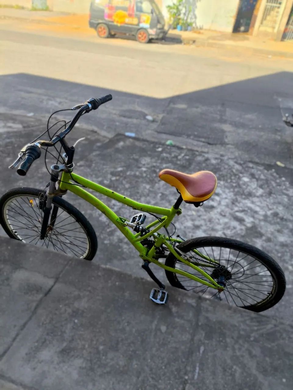 Bicicleta Aro 26 Verde Neon - Foto 2