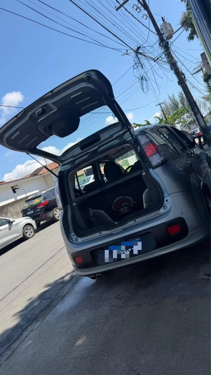 Fiat Uno Sporting 1.4 EVO Fire Flex 8V 4P 2011 - Foto 2