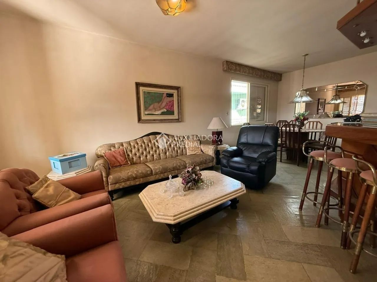 CASA COM 3 SUÍTES + 4 VAGAS E VIABILIDADE COMERCIAL EM CAPOEIRAS! - Foto 2