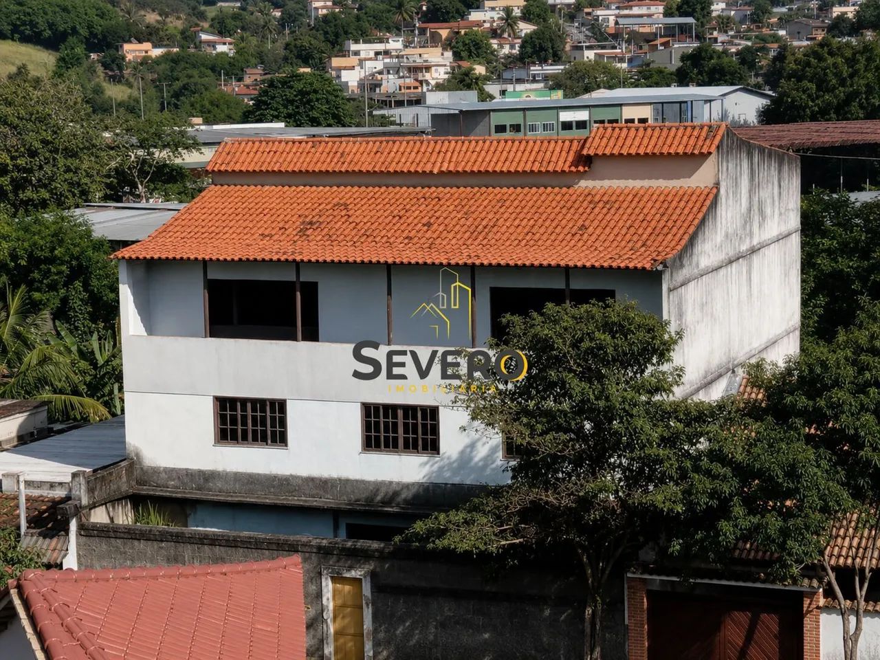 Prédio Comercial/Comercial 445m² - Colubandê - SG.