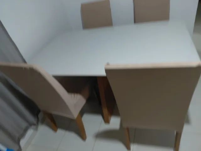 Mesa 4 cadeiras tampa de vidro - Foto 2