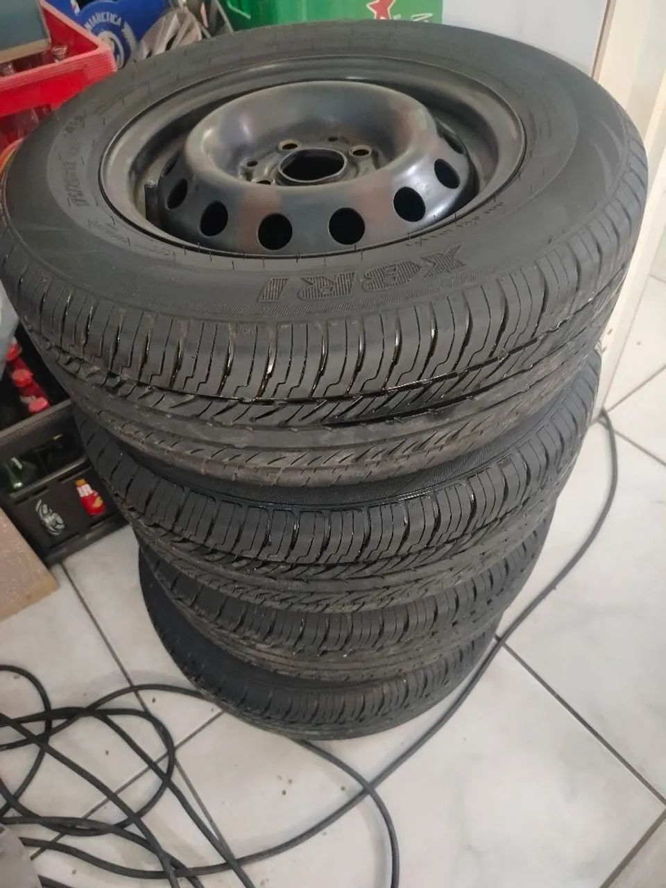 Pneus aro 13 com rodas