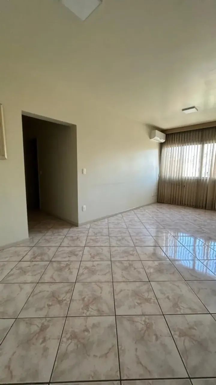 Apartamento 2 quartos semimobiliado no Centro de Criciúma