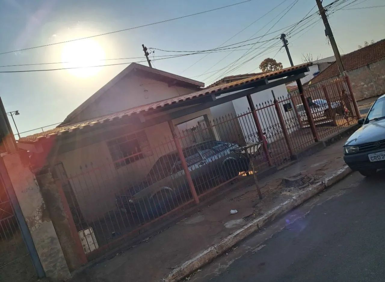 Vende se casa com comércio  - Foto 3