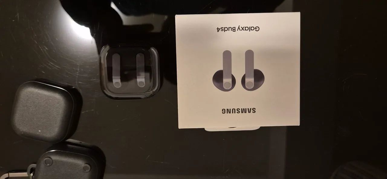 Fone de ouvido Samsung Buds 4 + capa proteção Ringke - Foto 3