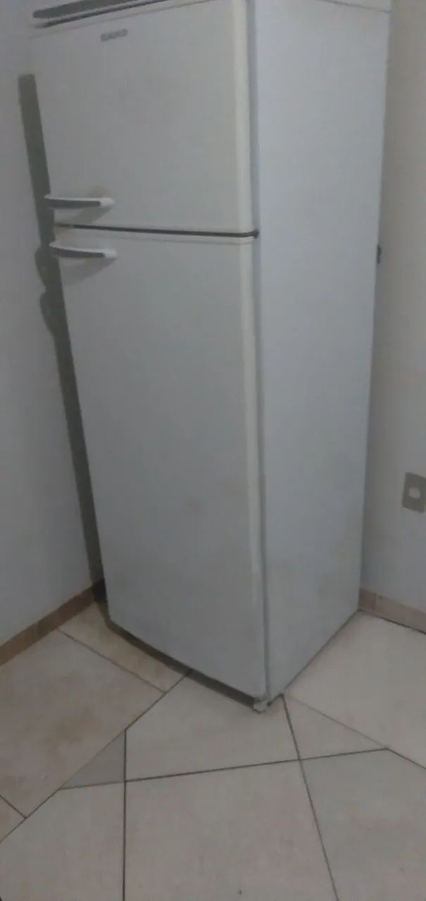 Vende se geladeira  - Foto 4