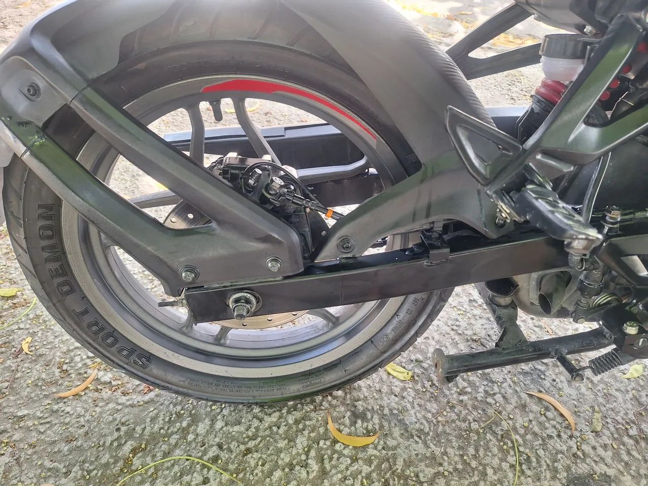 BAJAJ DOMINAR 160 2025/2026  - Foto 4