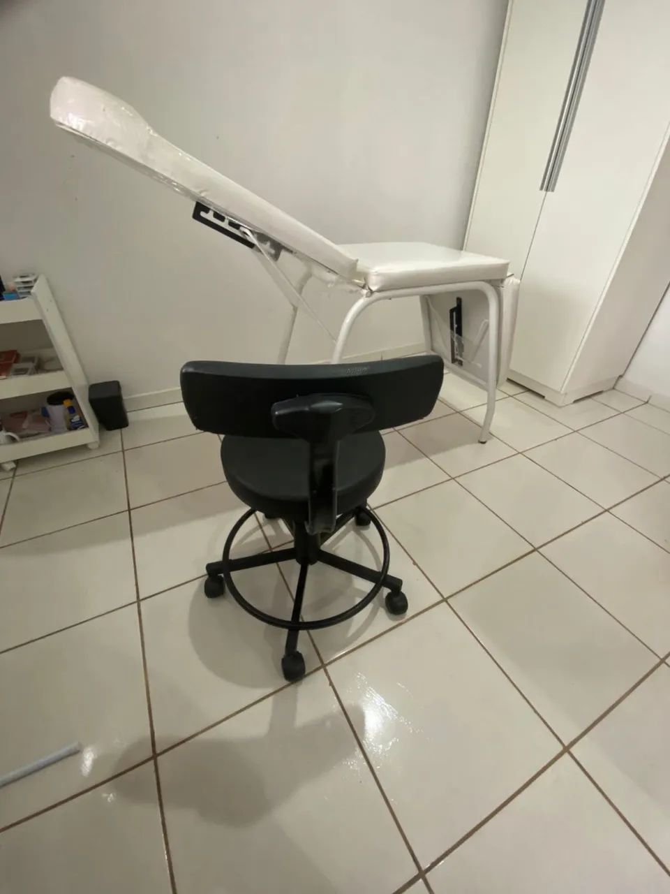 carrinho auxiliar e mocho  - Foto 2