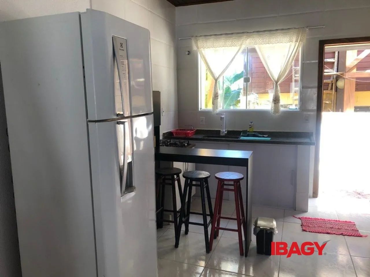 Excelente Casa 3 dormitório(s) em Campeche - Florianópolis - Foto 4