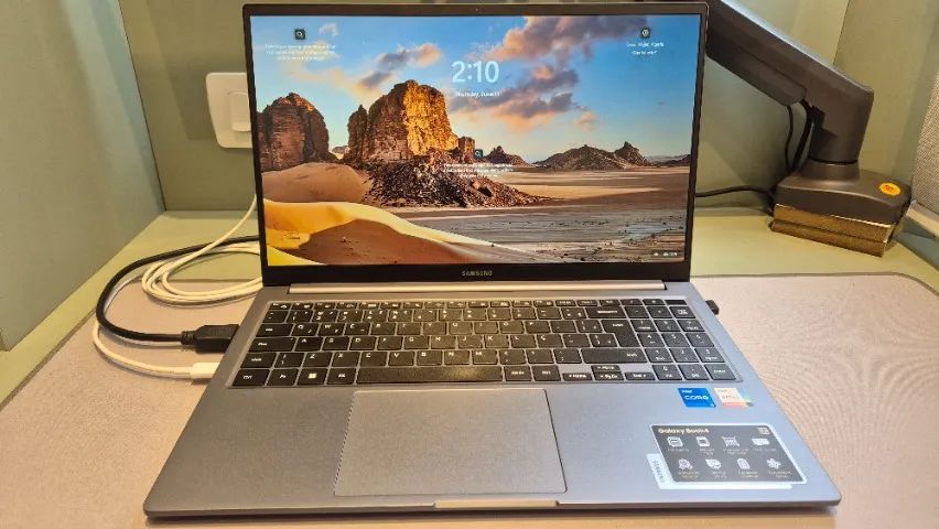 Notebook Galaxy Book 4 - Core I5 16GB 512SSD