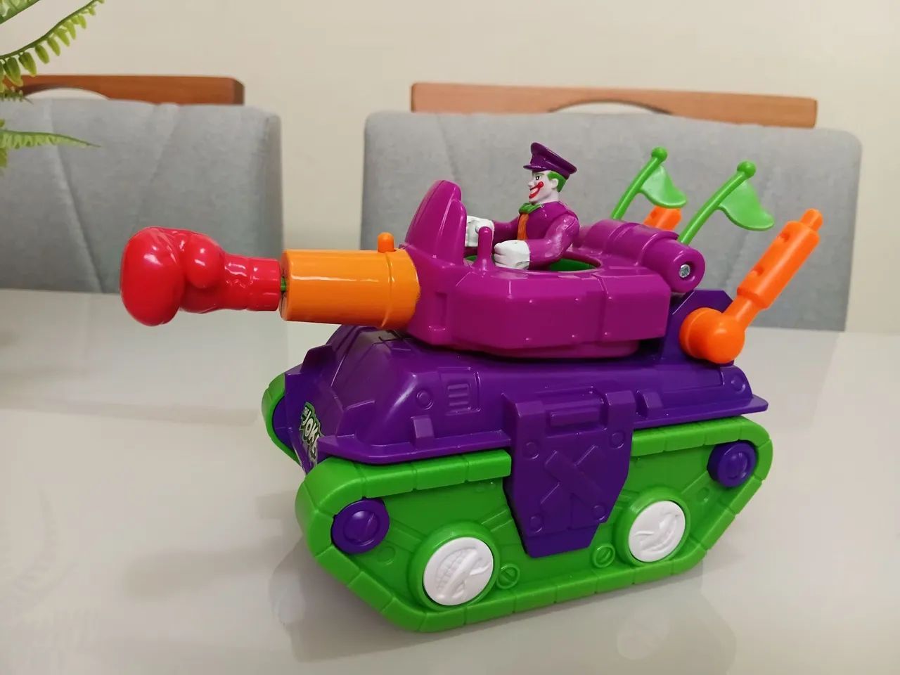 Imaginext DC Super Friends - Veículo do Coringa com boneco - Foto 2