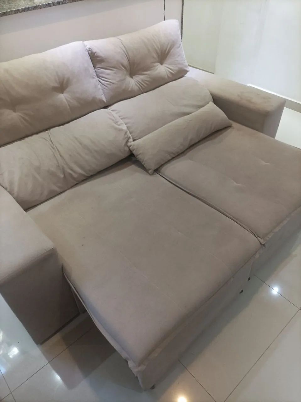 Sofa436600660348774401