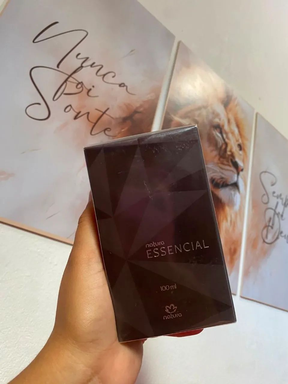 Perfume essencial tradicional. 