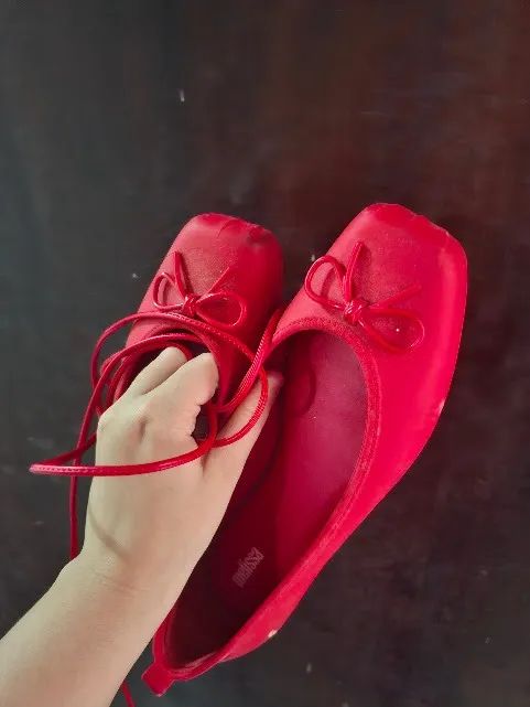MELISSA VICKY VERMELHA