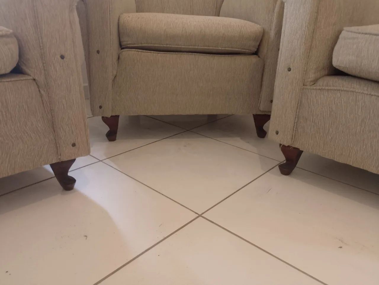 Refurbished Sofa Set489093659886899205