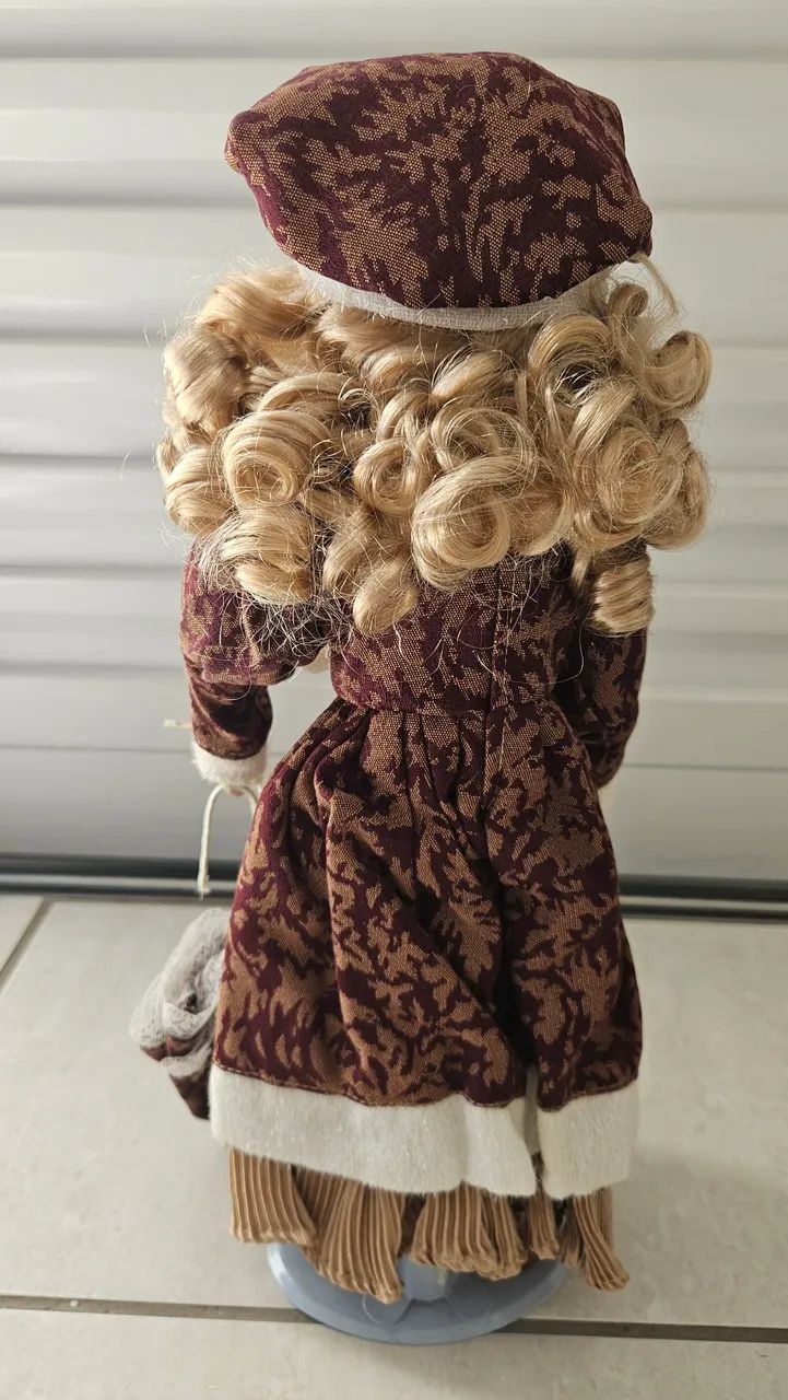 Boneca de Porcelana com 45 cm - Foto 3