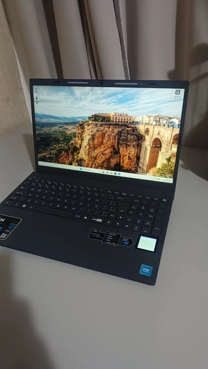 Notebook Positivo de 15.6" Full HD ja com Windows11 8RAM E 256GBmais impressora  etiquetas