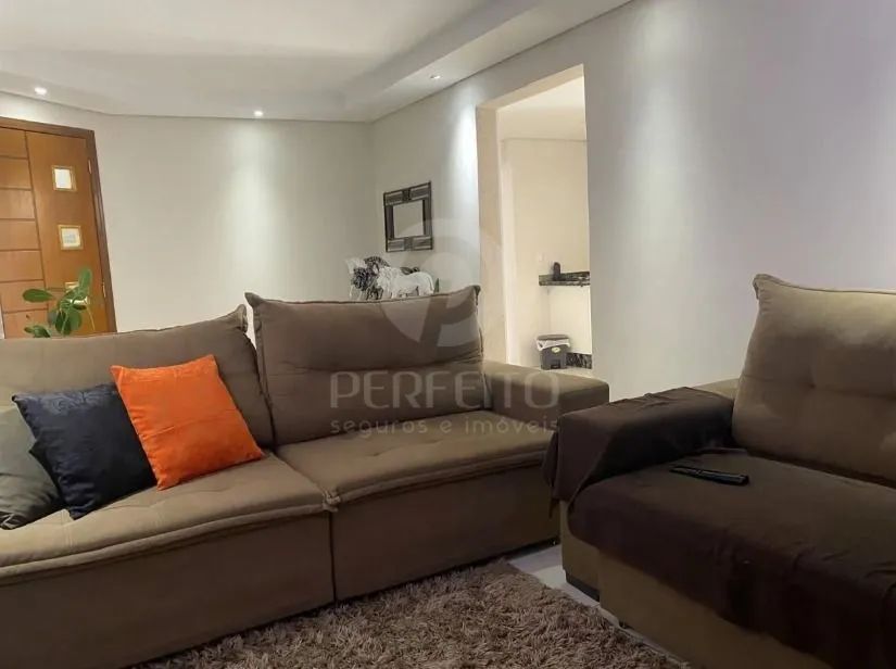 CASA COM 3 DORMITÓRIOS, SUÍTE E EDÍCULA EXCELENTE OPORTUNIDADE - Foto 4