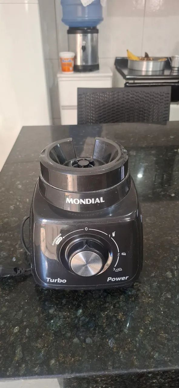 Vende-se carcaça e o copo do liquidificador mundial .. - Foto 2