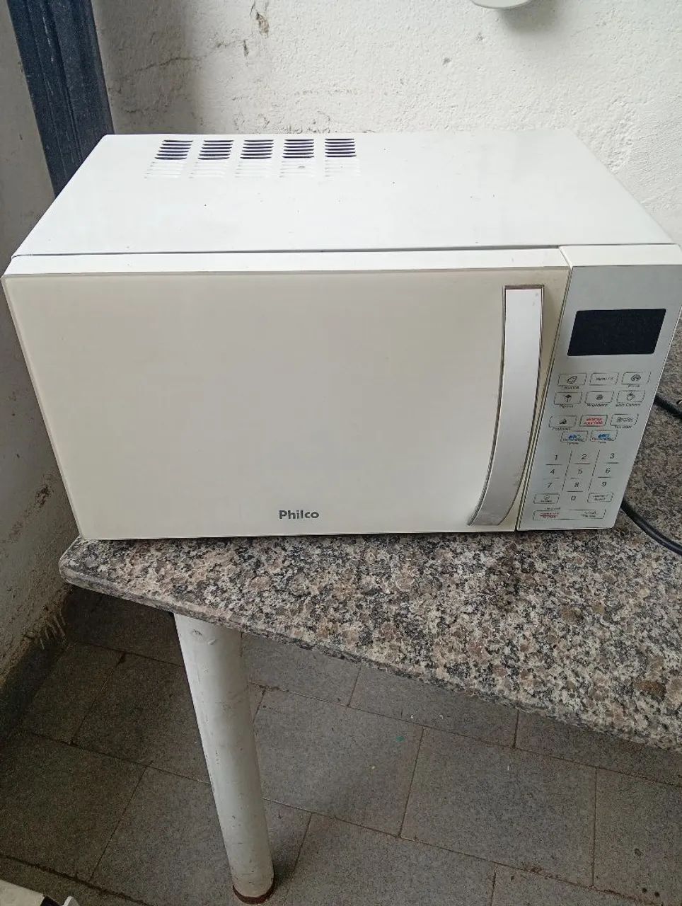 Microondas seminovo Consul 15l