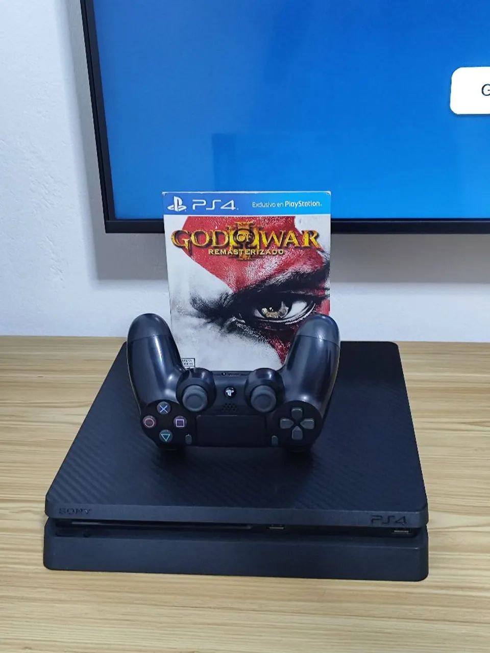 PS4 Slim + 4 jogo e controle - Aceito envio 