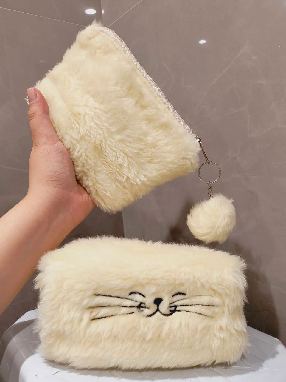 Kit de Necessaire's de Pelúcia Gatinho  - Foto 4