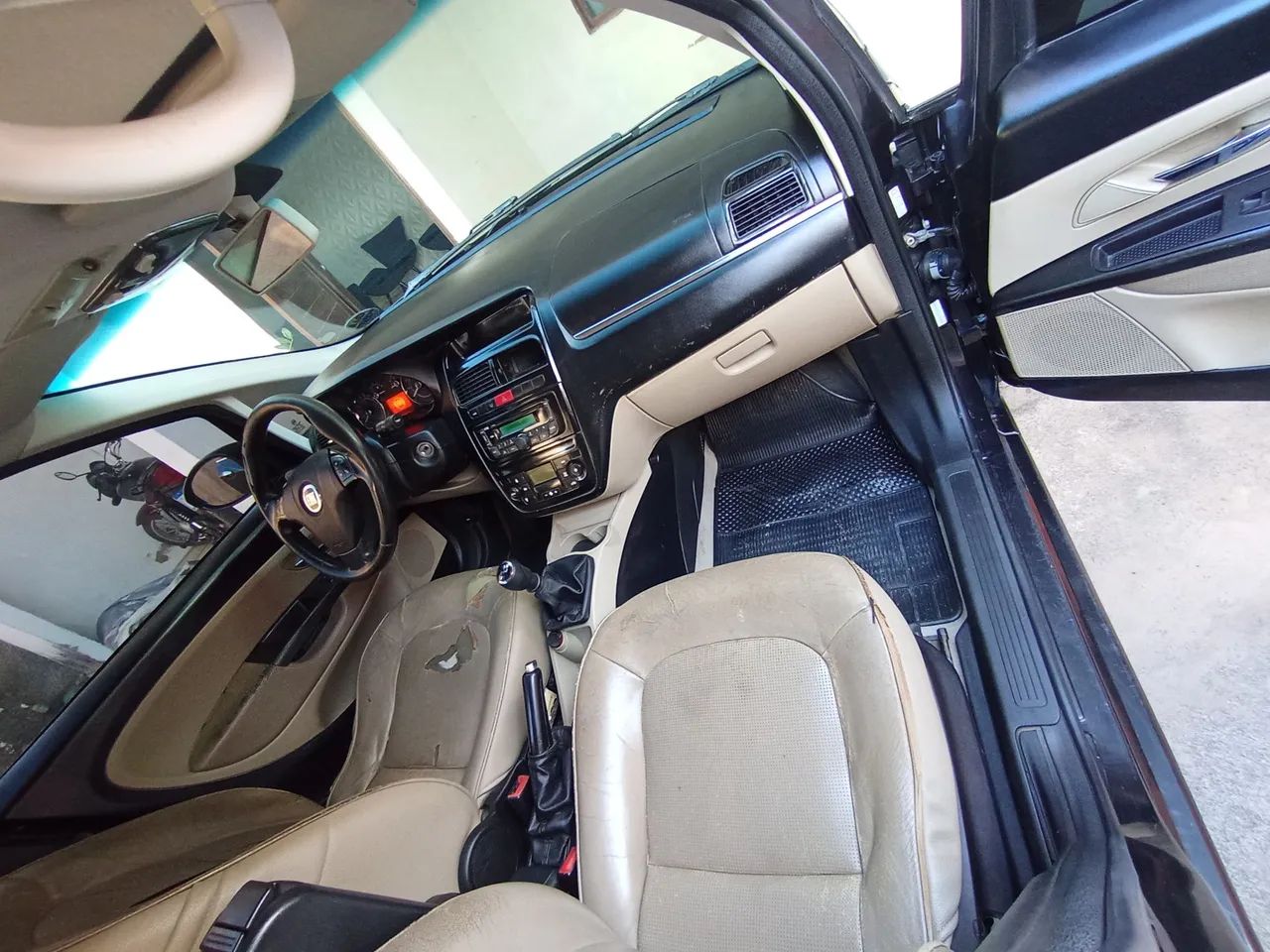 Fiat Linea Absolute 1.9/1.8 Flex Dualogic 4P 2012 - Foto 4