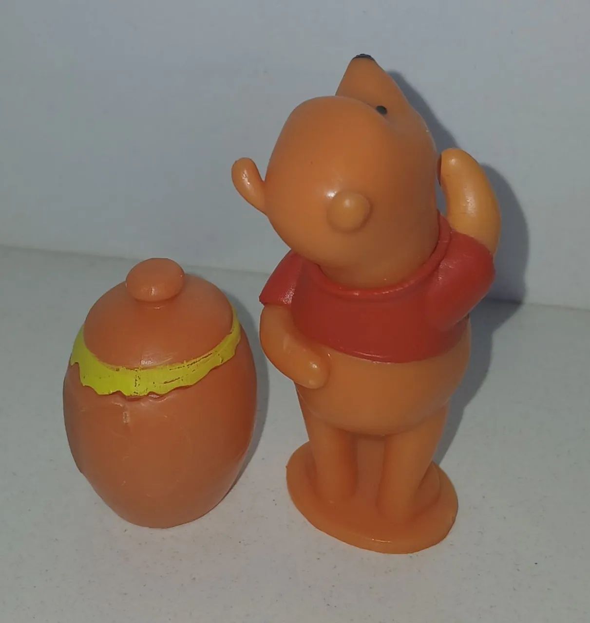 LOTE 2 BONECOS MINIATURAS DISNEY URSINHO POOH PUFF ORIGINAL - Foto 2