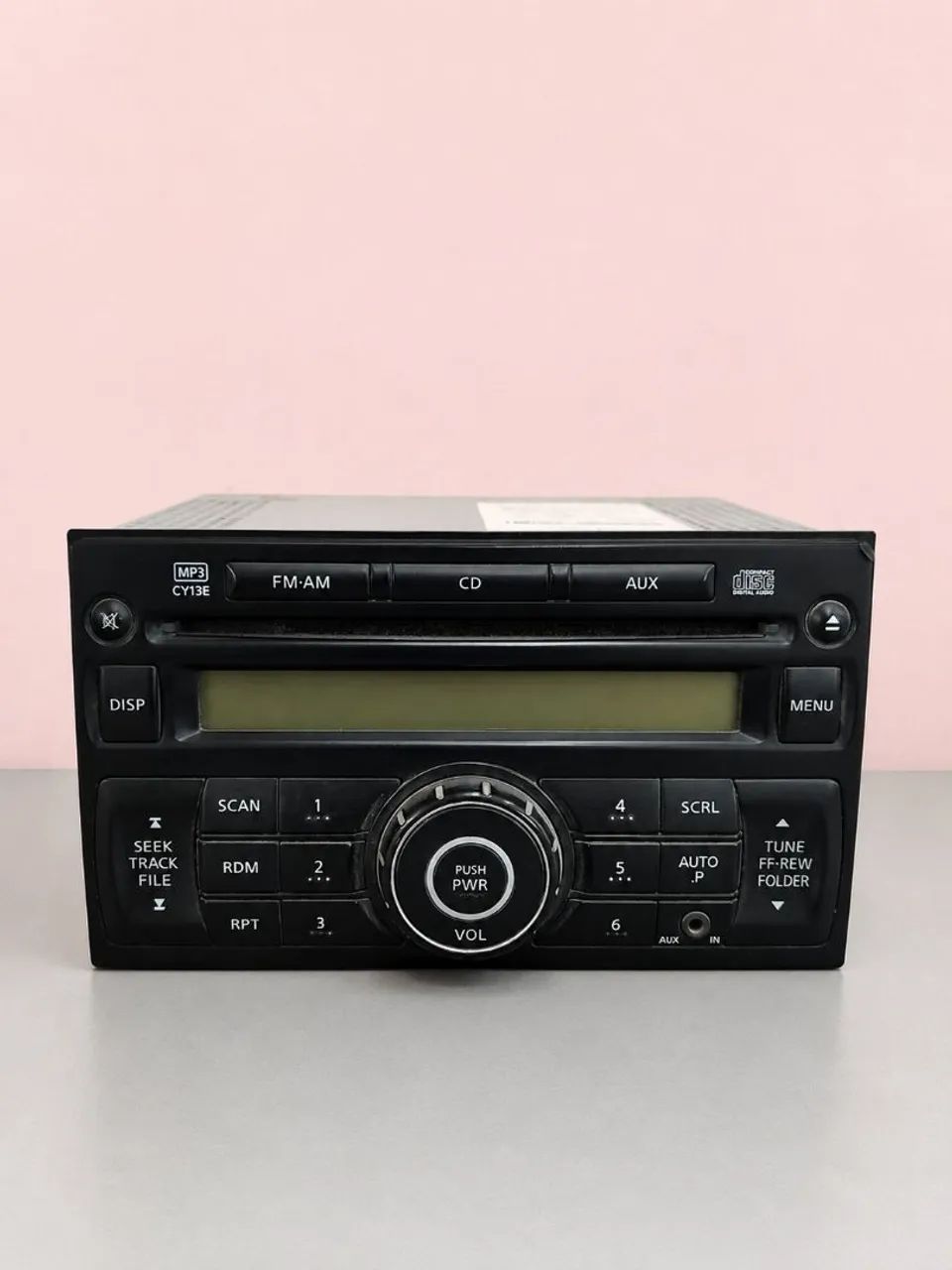 Rádio usado original NISSAN.
