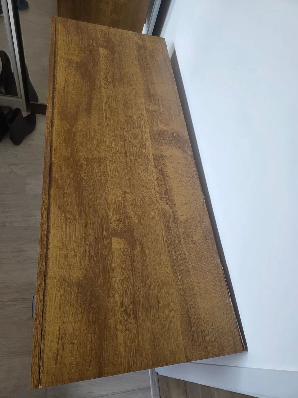 Mesa de escritório com 1 gaveta e 1 armário  - Foto 3